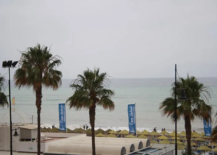 ゲストハウス Beatriz Charming *