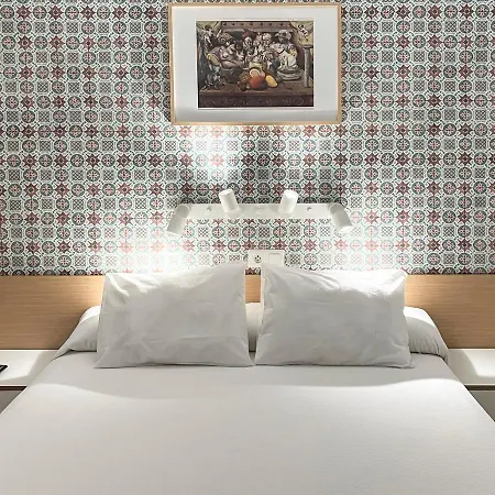 Beatriz Charming Hostal * توريمولينوس