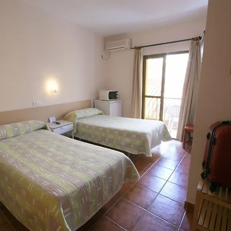 Guest house Beatriz Charming Hostal *