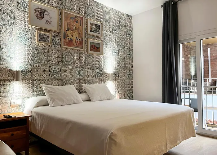 Beatriz Charming Торремолинос